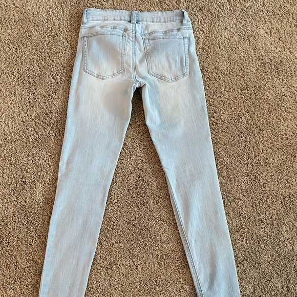 Jeans - Picture 2 of 4